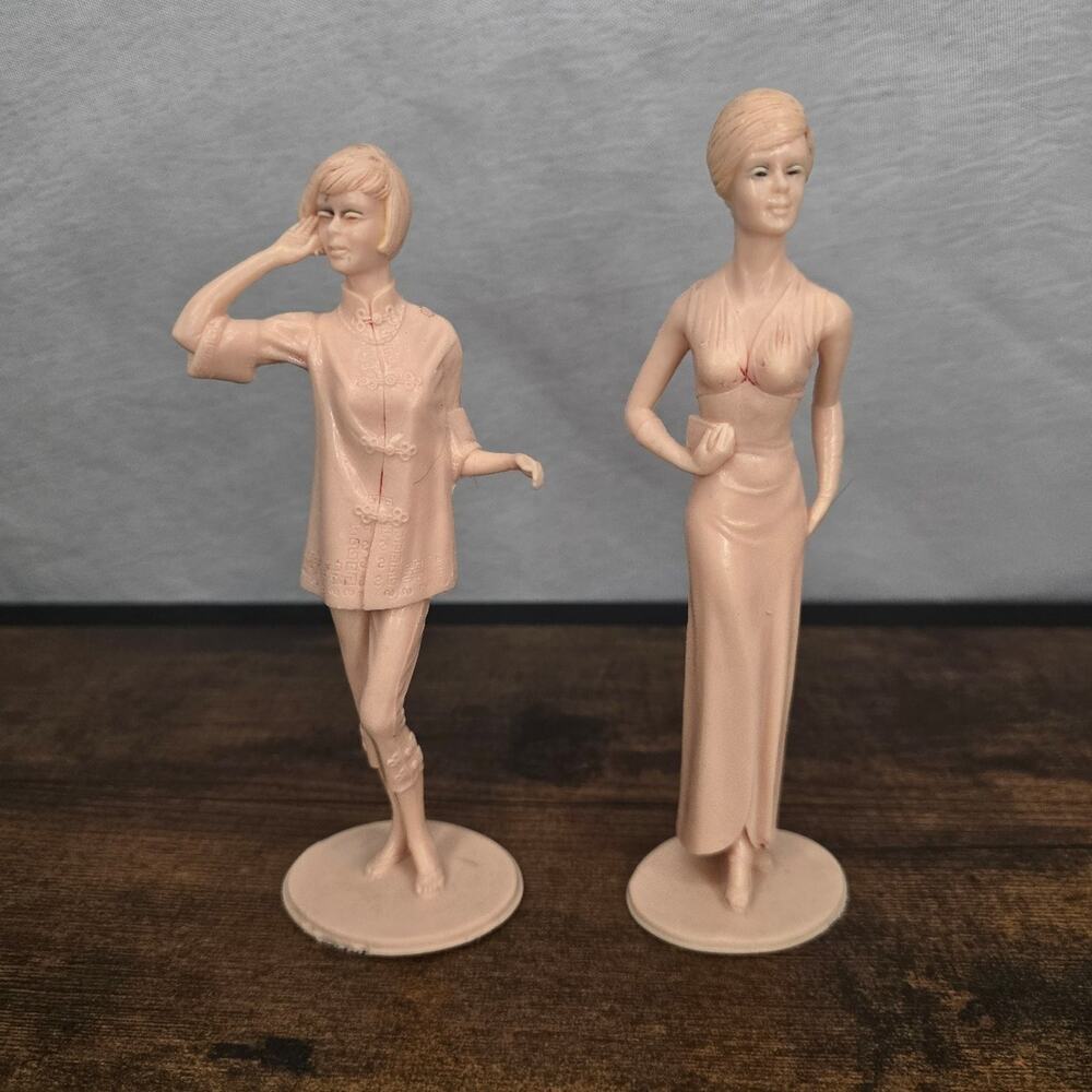 Vintage Louis Marx Figure and Vintage Campus Cuties Dinner for two bundle